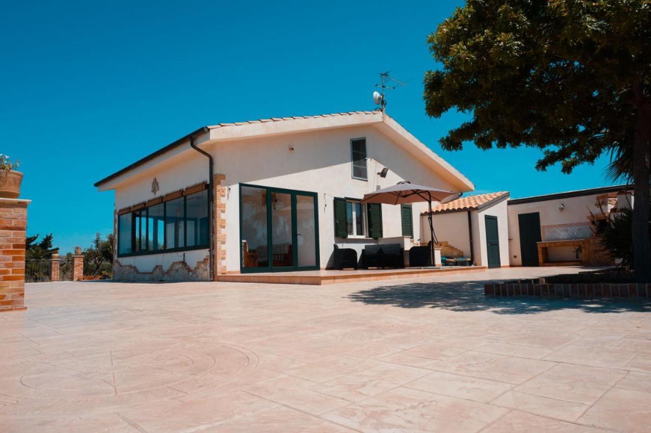 몬탈레그로 Il Casale Di Bovo Marina 빌라 객실 사진